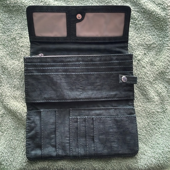 Kipling Dark Green Wallet EUC - Picture 3 of 6